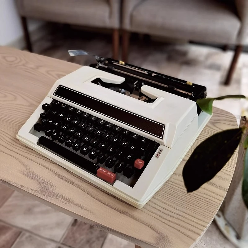 Typewriter White English Mecha - огляд і ціна Power Tools English