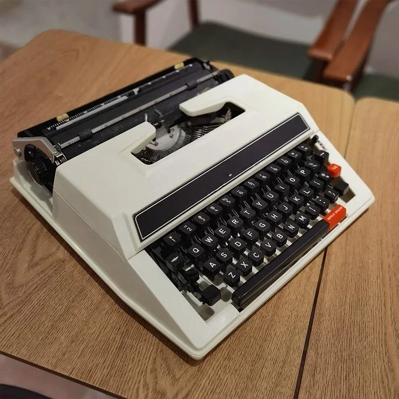 Typewriter White English Mecha - огляд і ціна Power Tools English